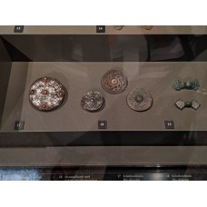 Merovingian disc brooches and bow brooches